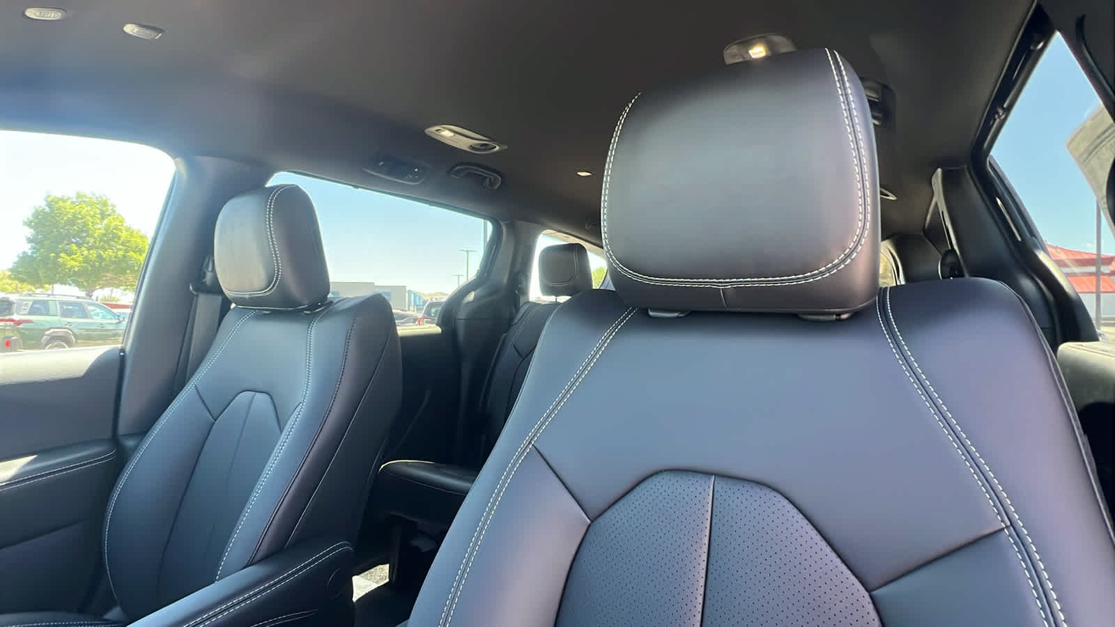 Thumbnail: 2027 Chrysler Pacifica - 11