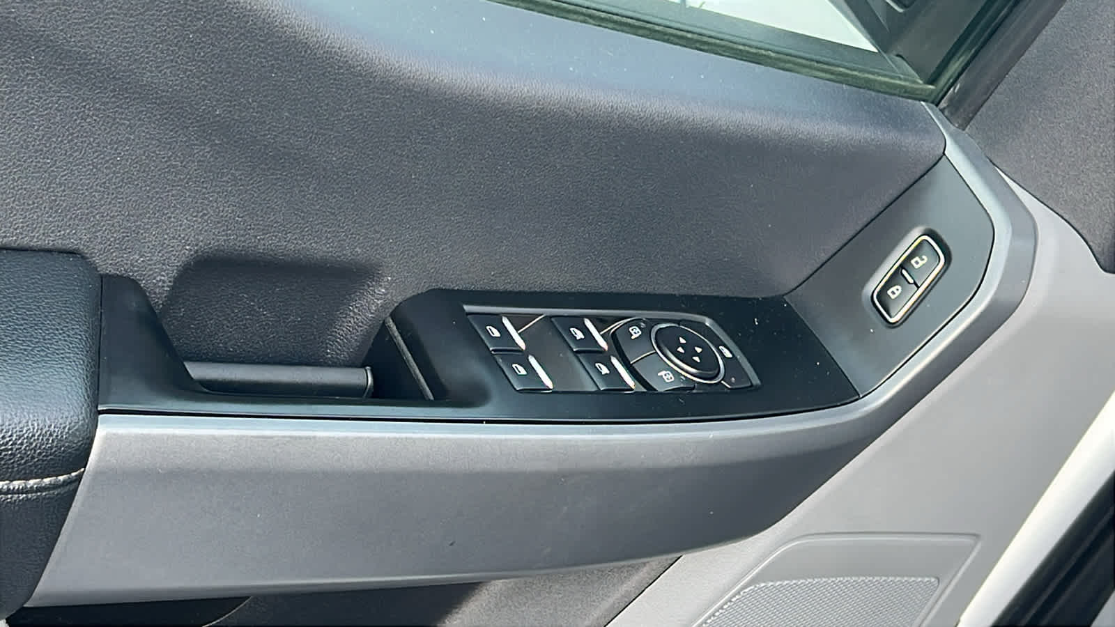 Thumbnail: 2024 Ford F-250 - 22