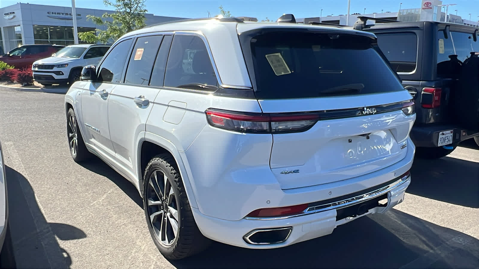 Thumbnail: 2022 Jeep Grand Cherokee - 7