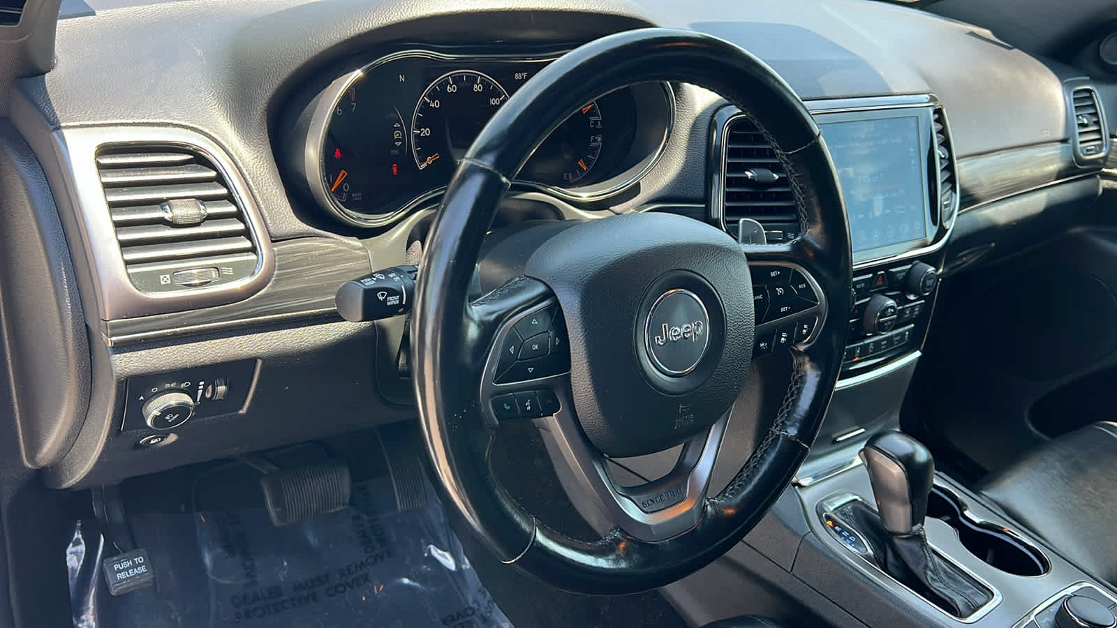 Thumbnail: 2021 Jeep Grand Cherokee - 10