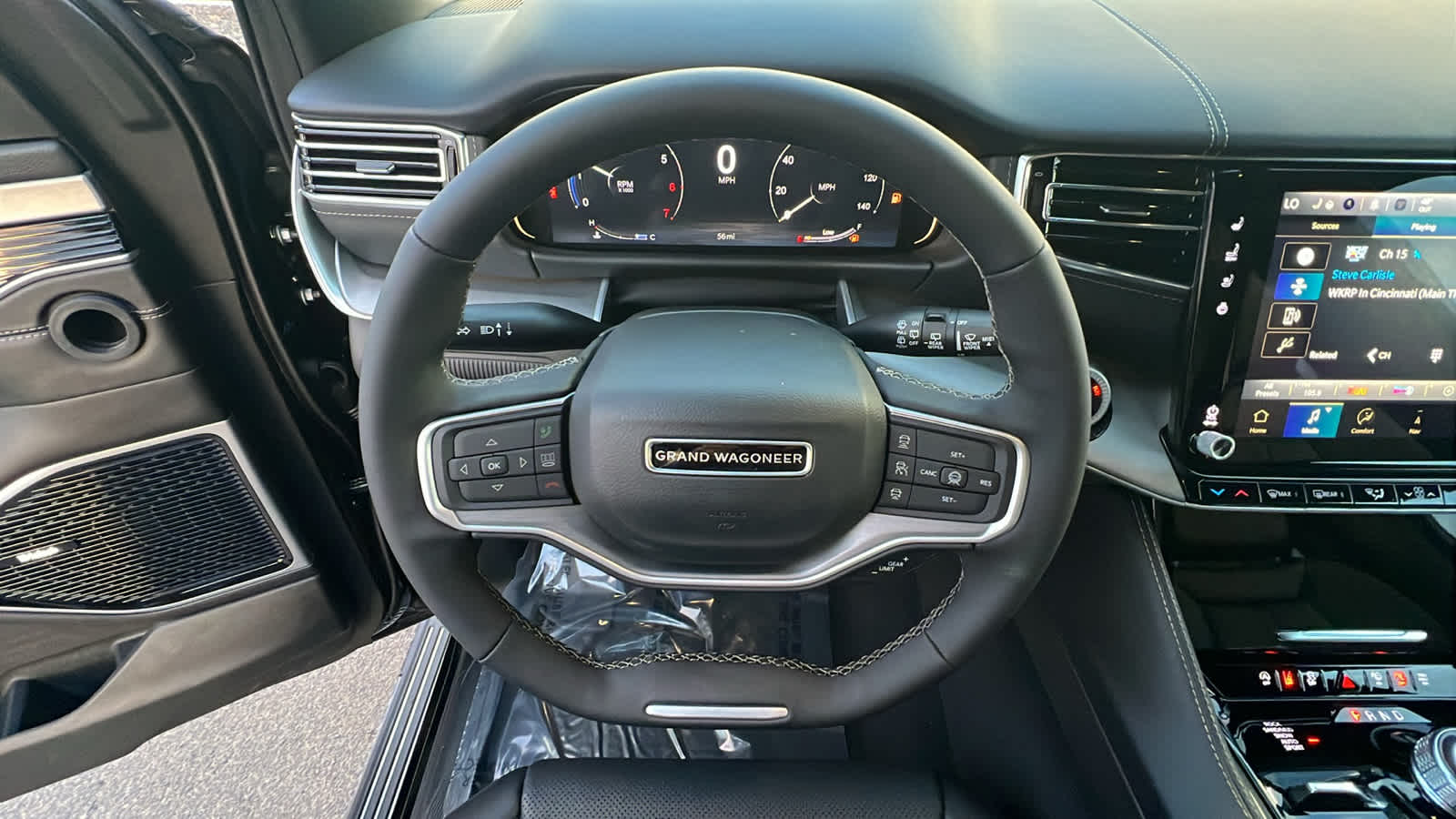 Thumbnail: 2026 Jeep Grand Wagoneer L - 18