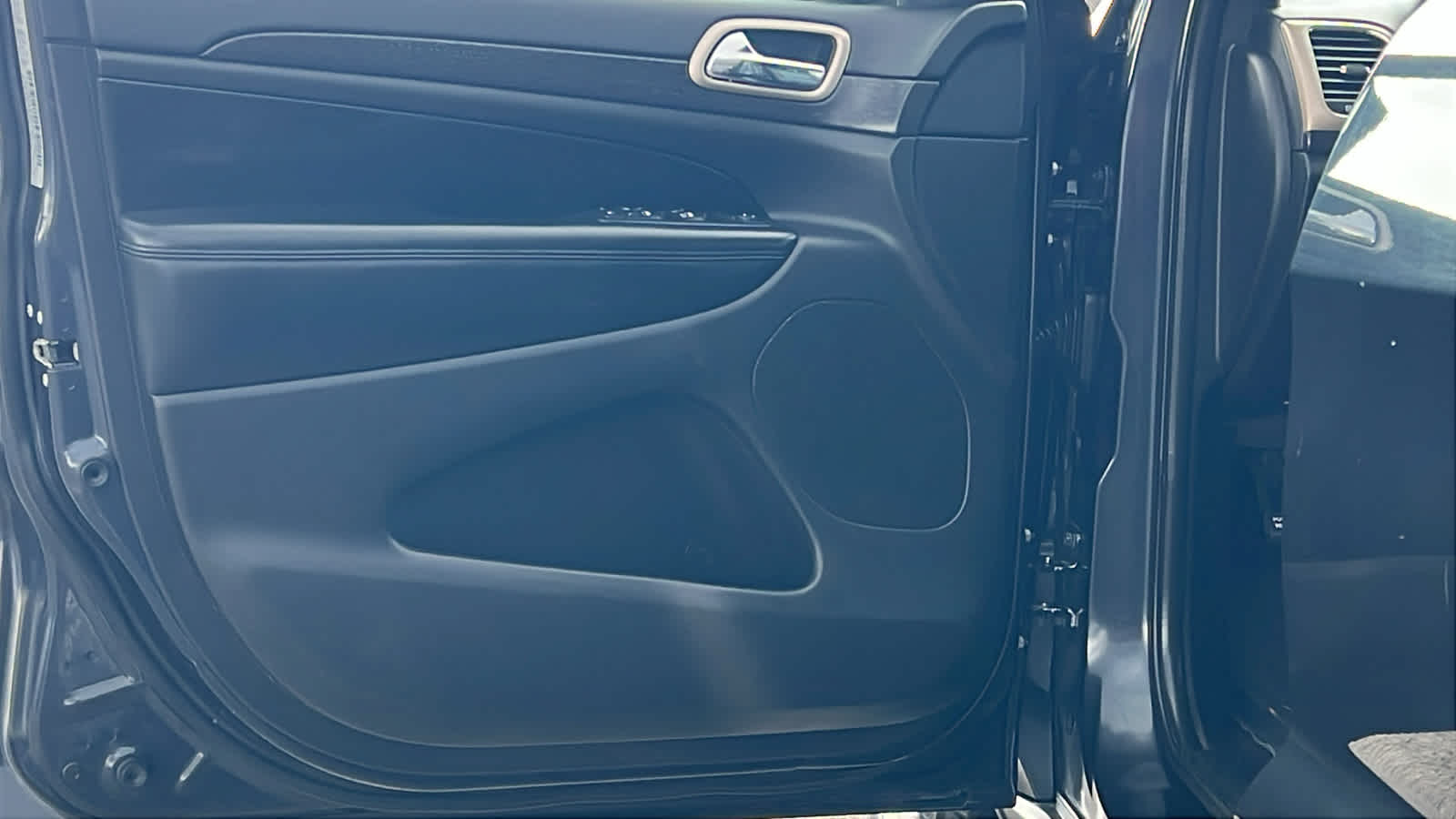 Thumbnail: 2016 Jeep Grand Cherokee - 22