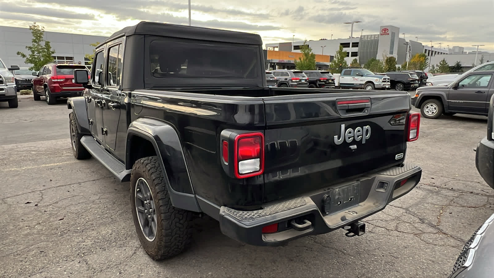 Thumbnail: 2022 Jeep Gladiator - 9