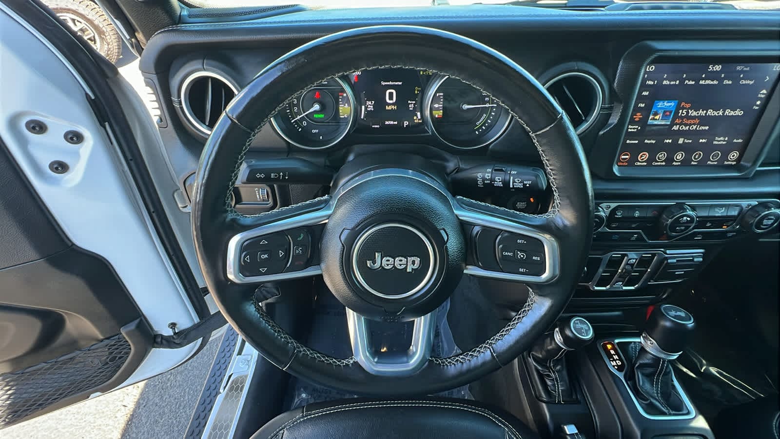 Thumbnail: 2023 Jeep Wrangler - 17