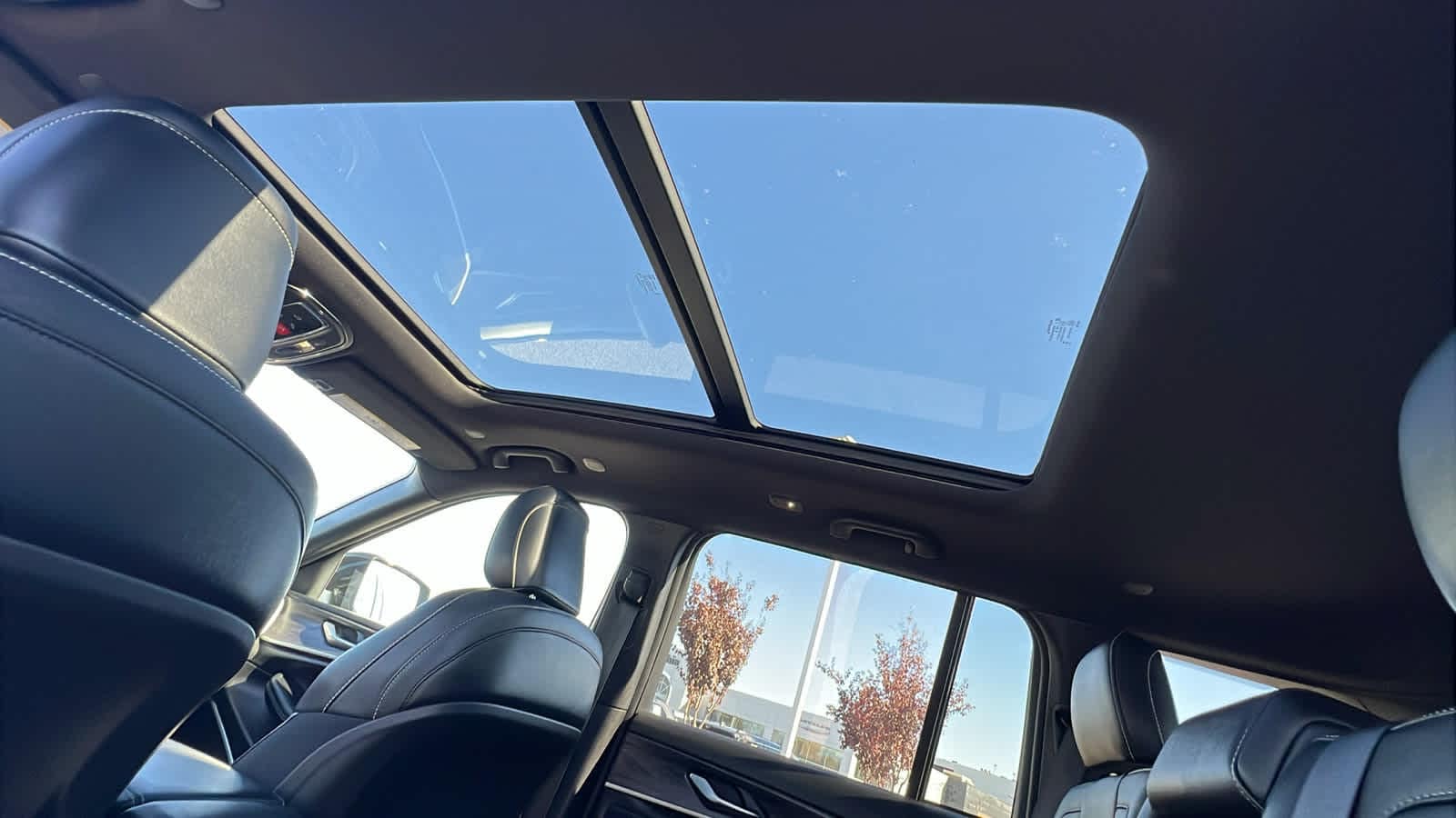 Thumbnail: 2024 Jeep Grand Cherokee - 32