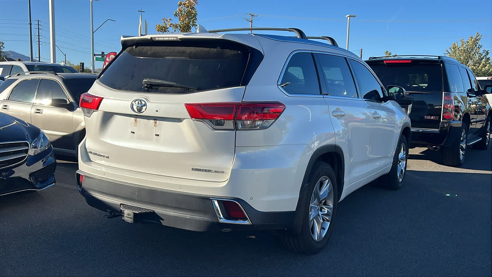 Thumbnail: 2019 Toyota Highlander - 4