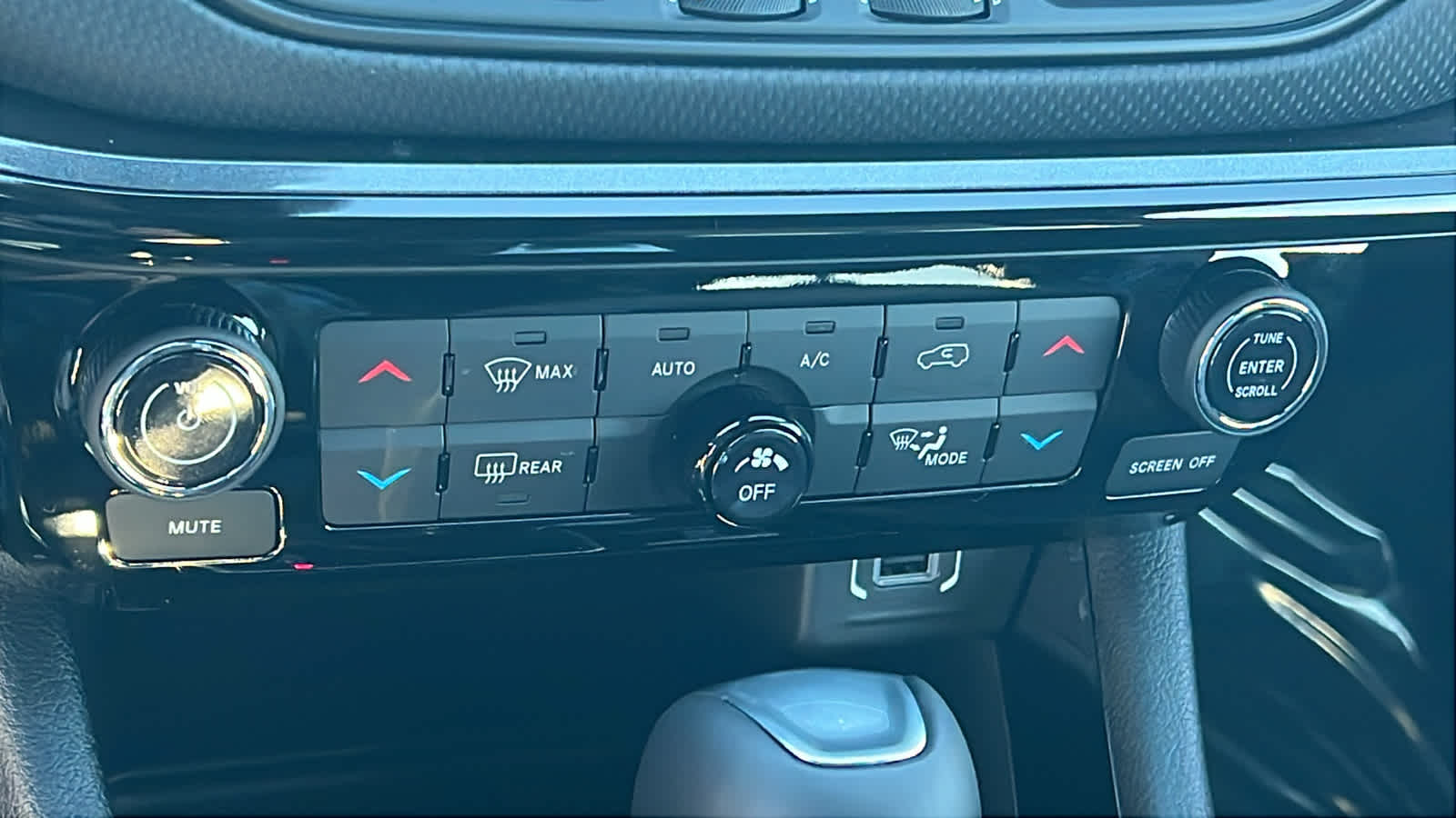 Thumbnail: 2026 Jeep Compass - 14