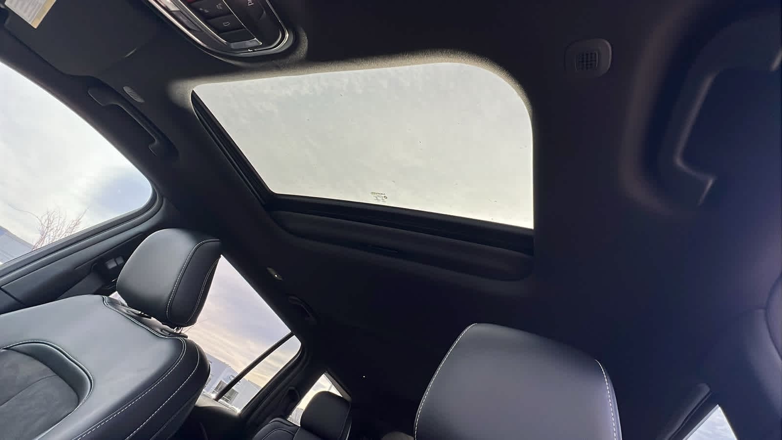 Thumbnail: 2025 Jeep Grand Cherokee L - 31