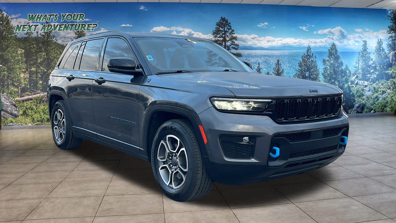 Thumbnail: 2022 Jeep Grand Cherokee - 3