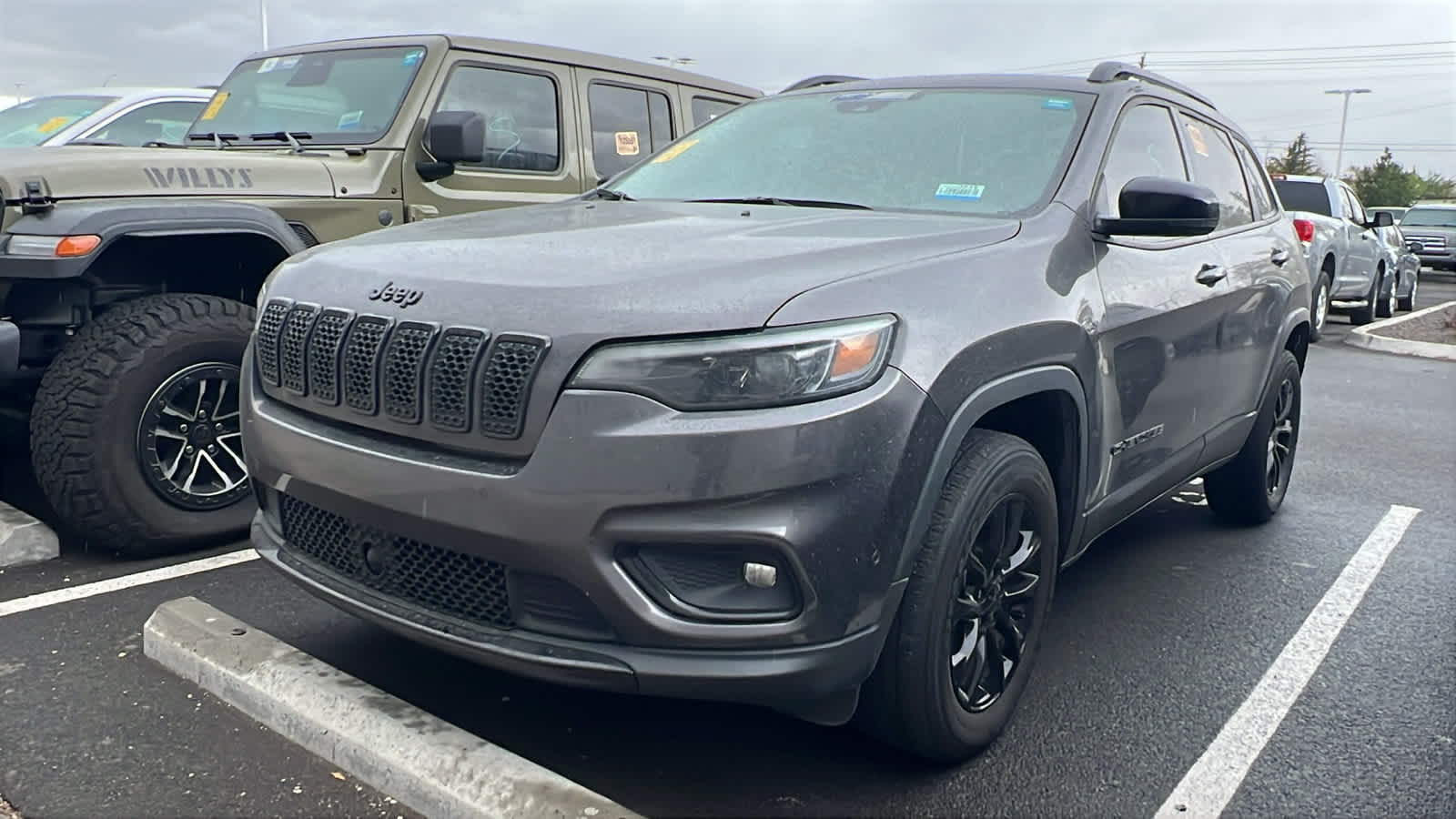 2023 Jeep Cherokee Altitude Lux