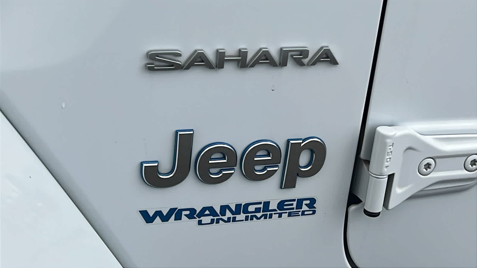 Thumbnail: 2022 Jeep Wrangler - 28