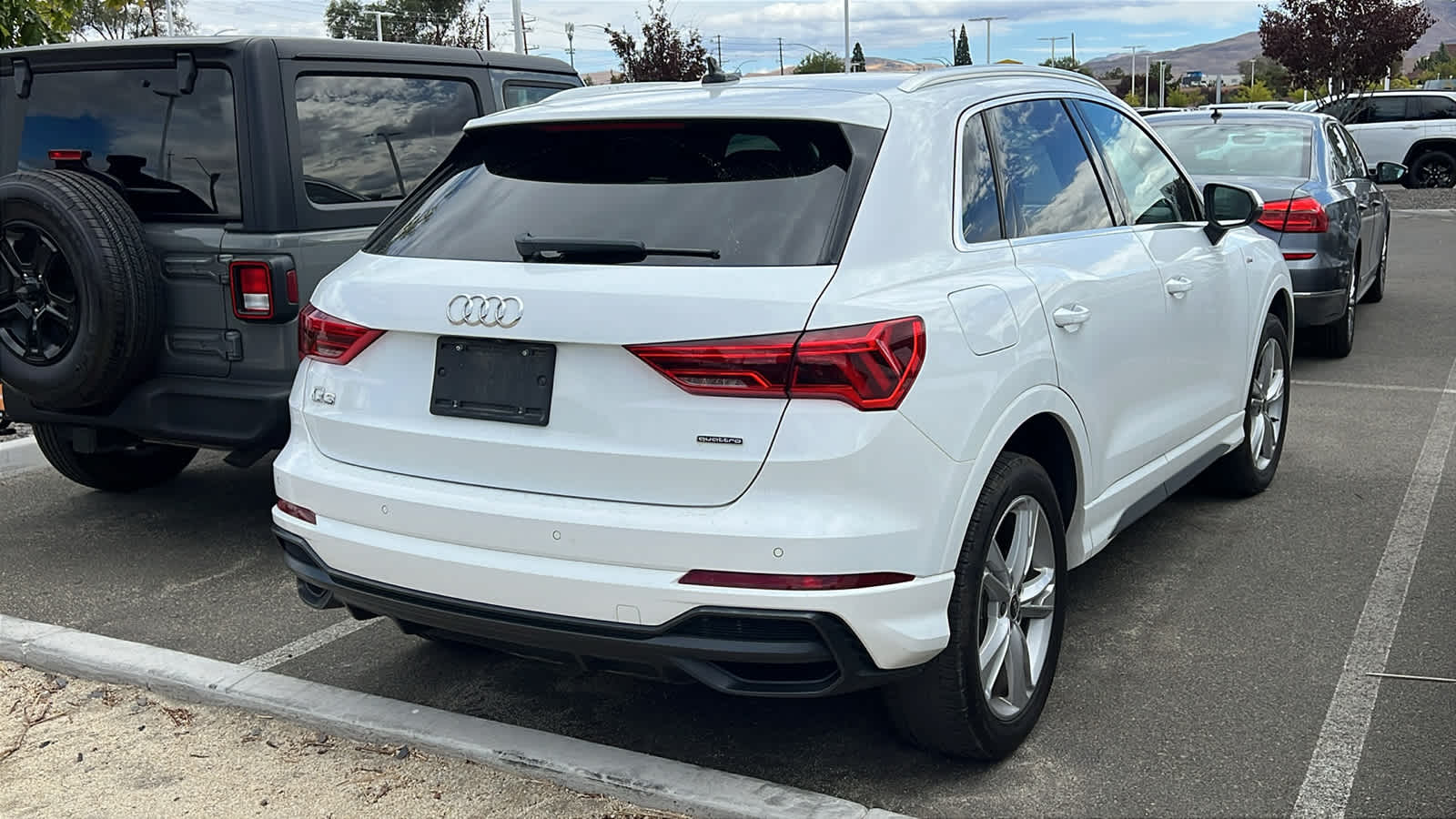 Thumbnail: 2022 Audi Q3 - 7