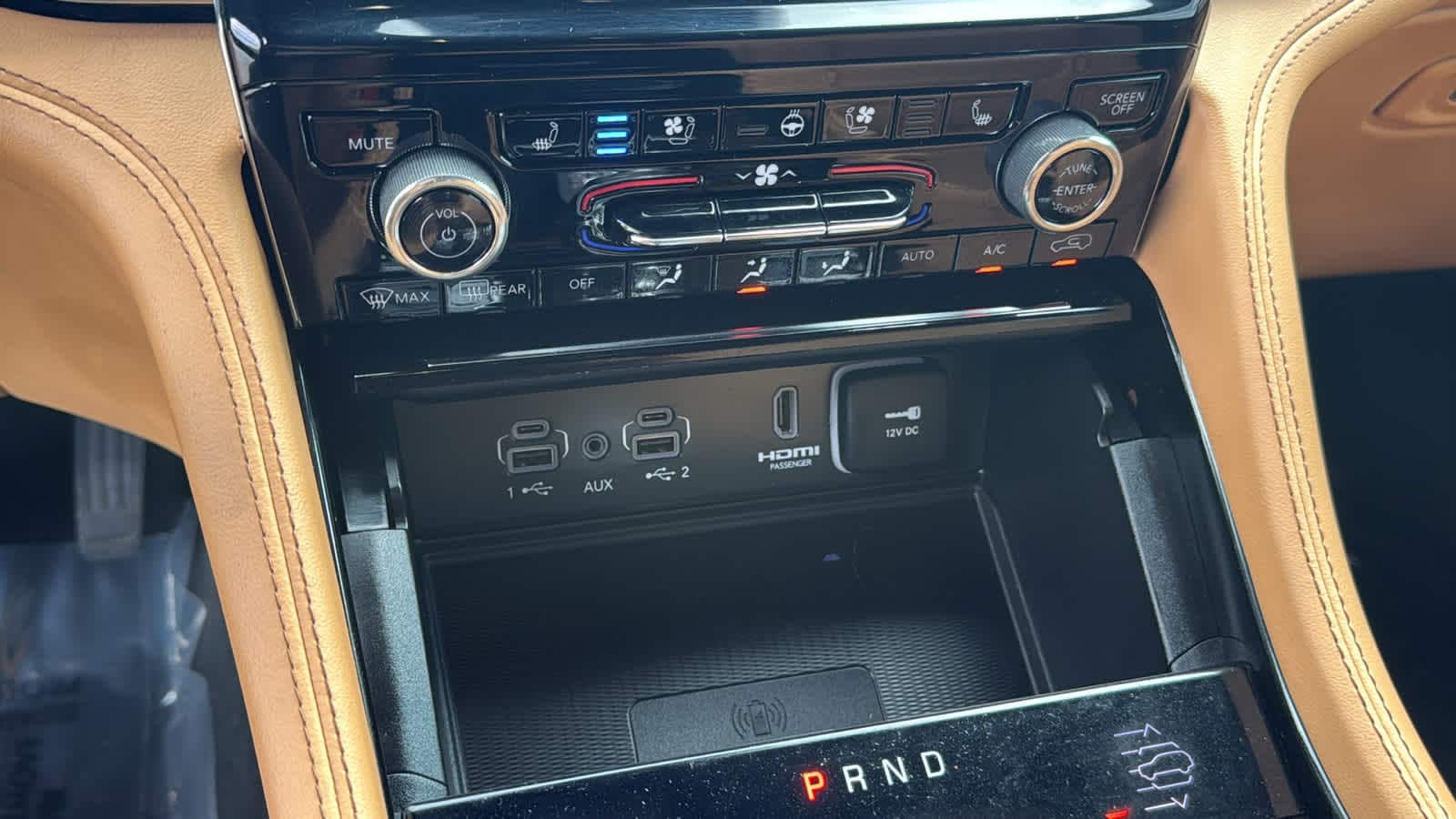 Thumbnail: 2022 Jeep Grand Cherokee - 14