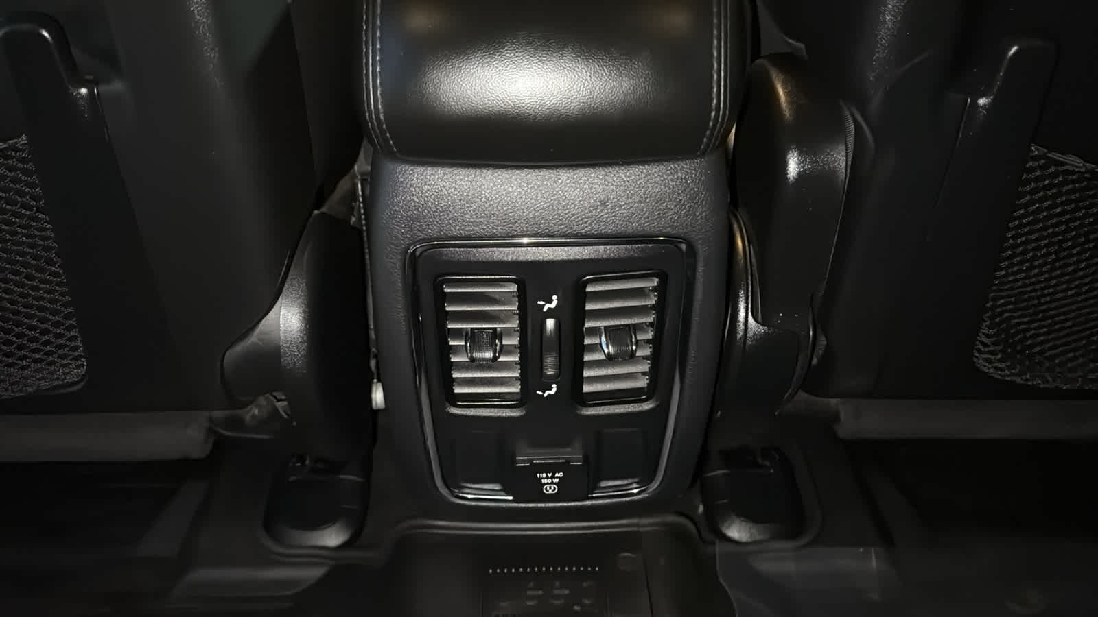 Thumbnail: 2020 Jeep Grand Cherokee - 25