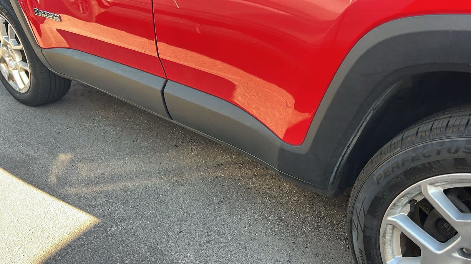 Thumbnail: 2020 Jeep Renegade - 10