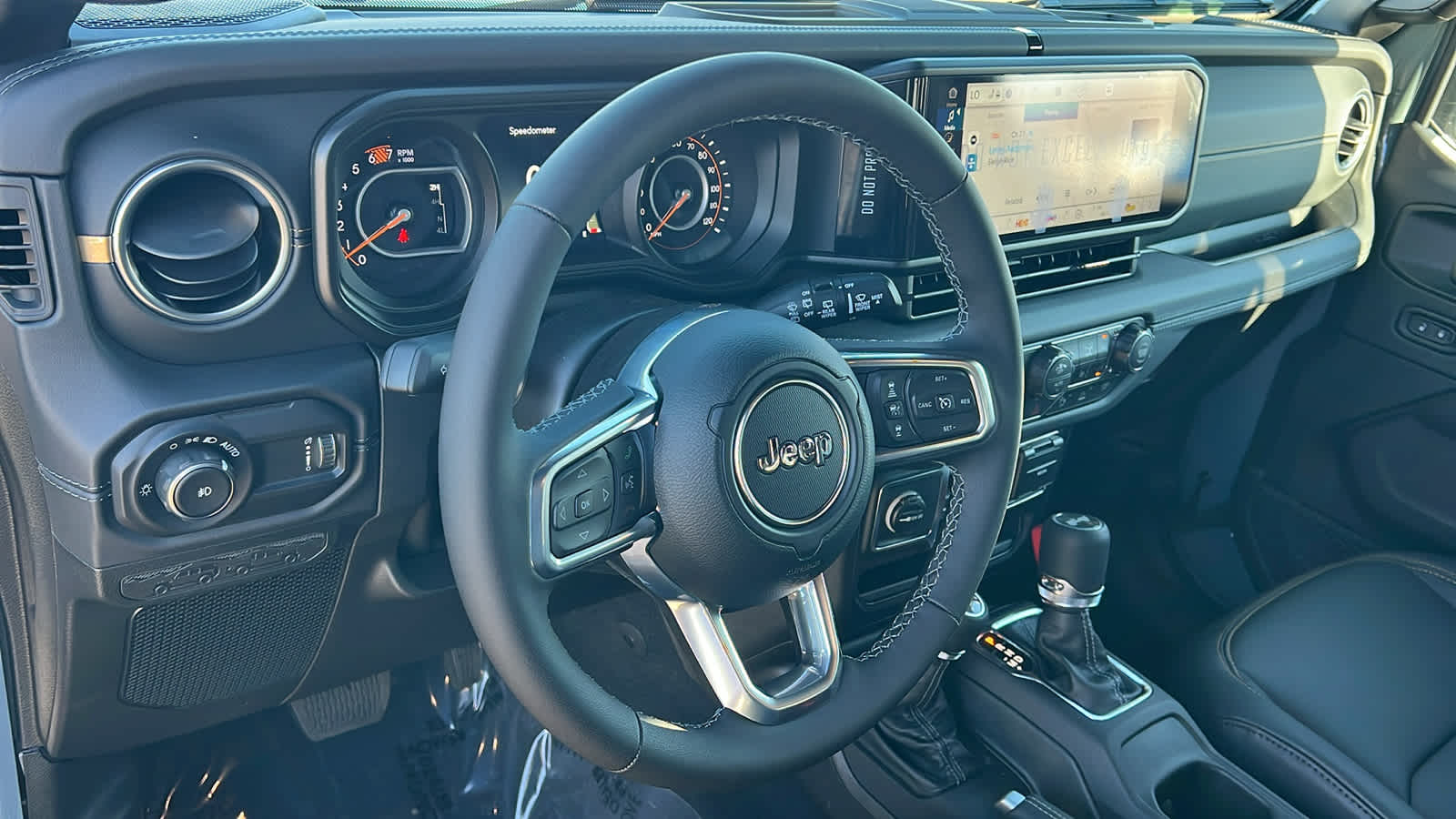 Thumbnail: 2026 Jeep Wrangler - 10