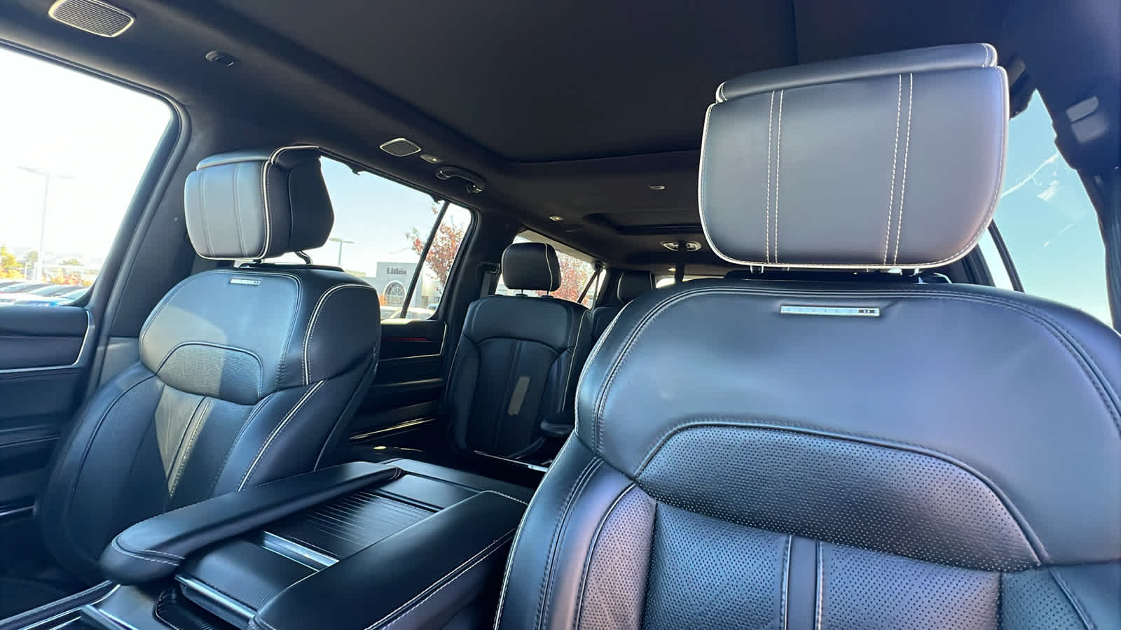 Thumbnail: 2024 Jeep Grand Wagoneer L - 11