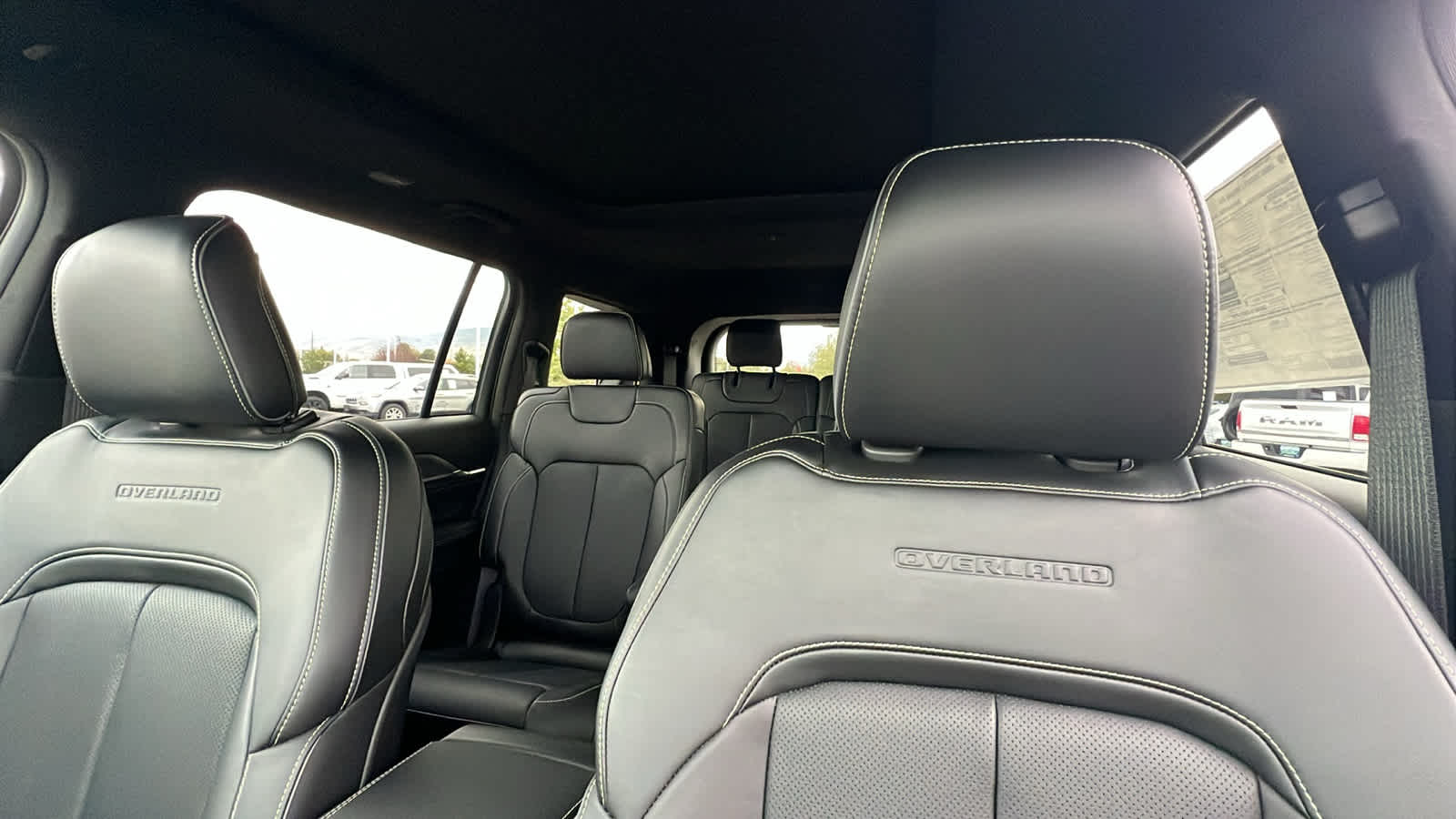 Thumbnail: 2025 Jeep Grand Cherokee L - 11