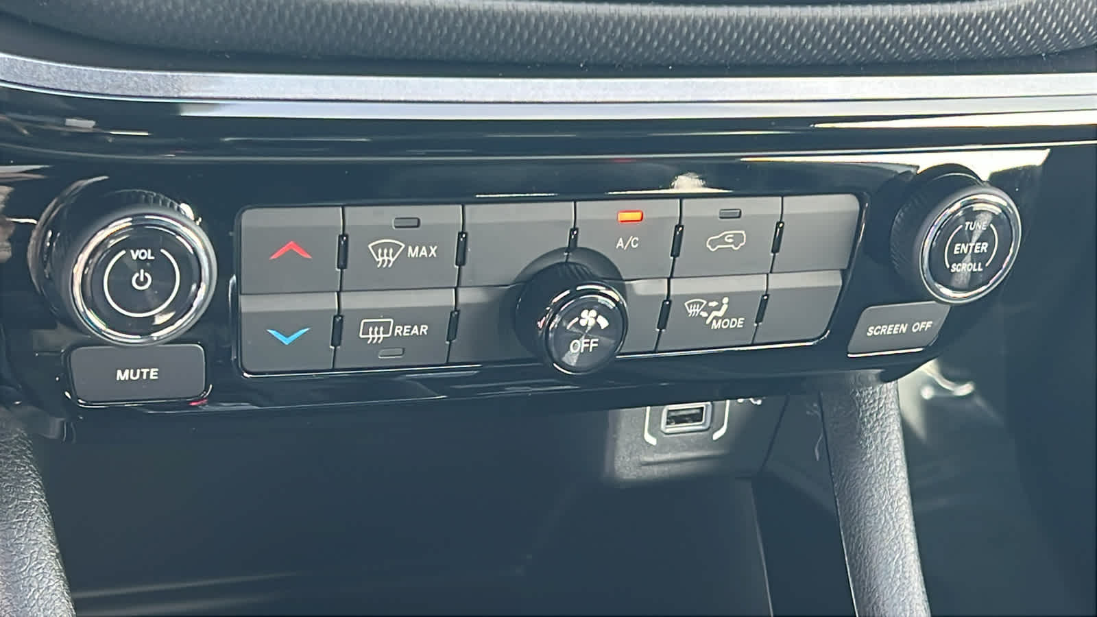 Thumbnail: 2026 Jeep Compass - 14