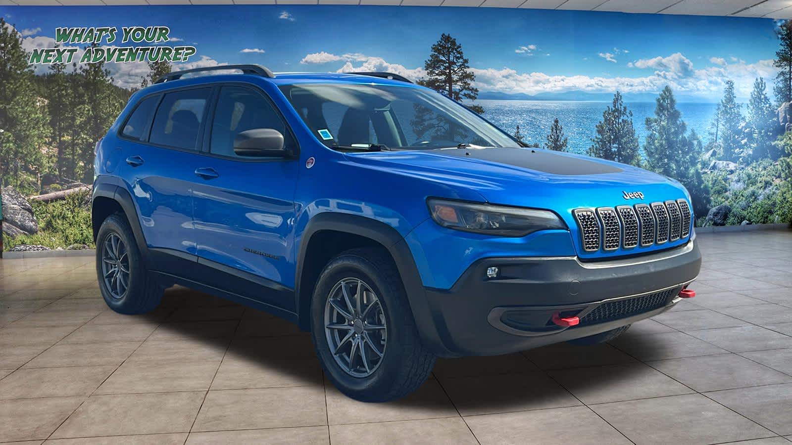 Thumbnail: 2019 Jeep Cherokee - 3