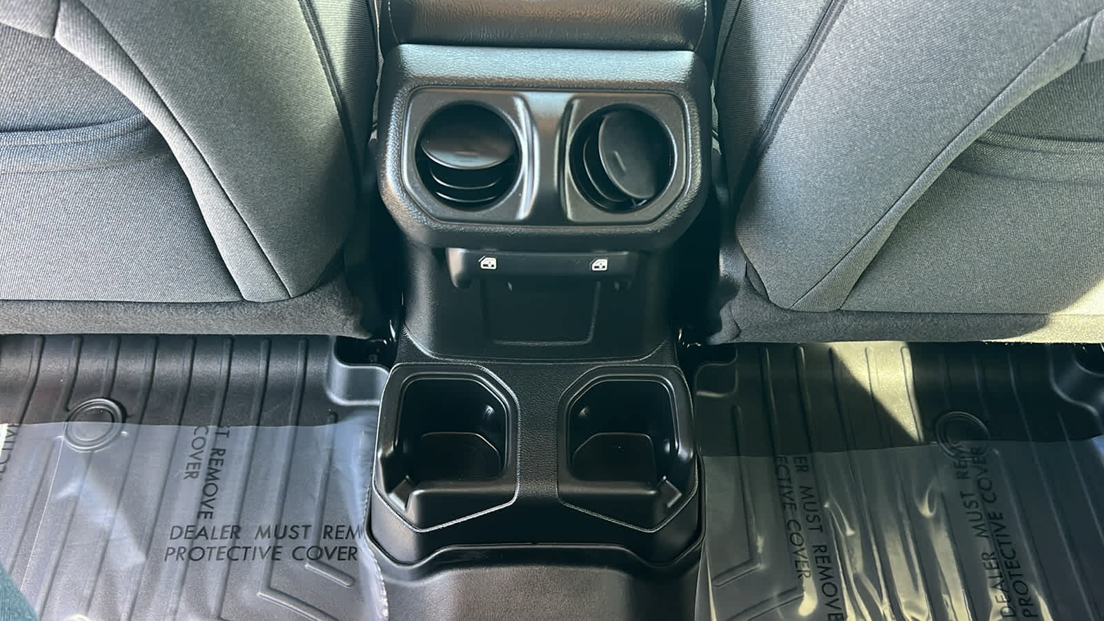 Thumbnail: 2025 Jeep Gladiator - 25