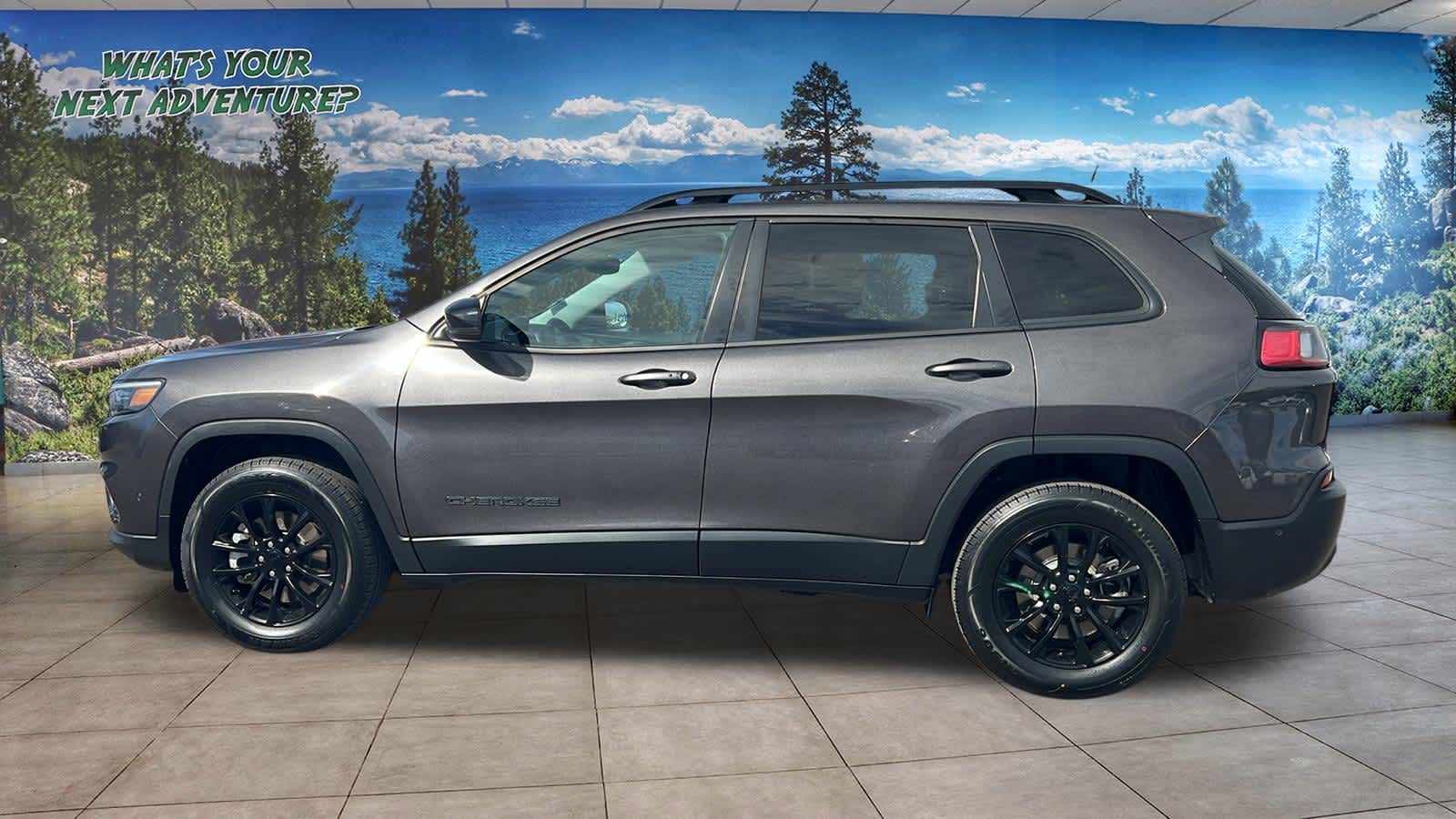 Thumbnail: 2023 Jeep Cherokee - 8