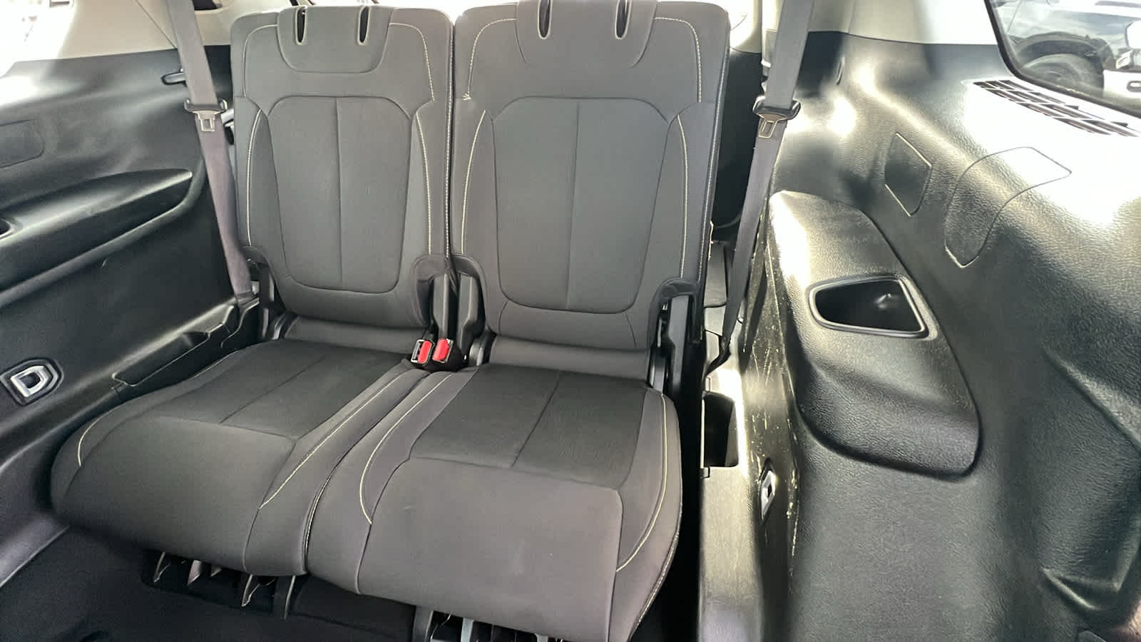 Thumbnail: 2023 Jeep Grand Cherokee - 31