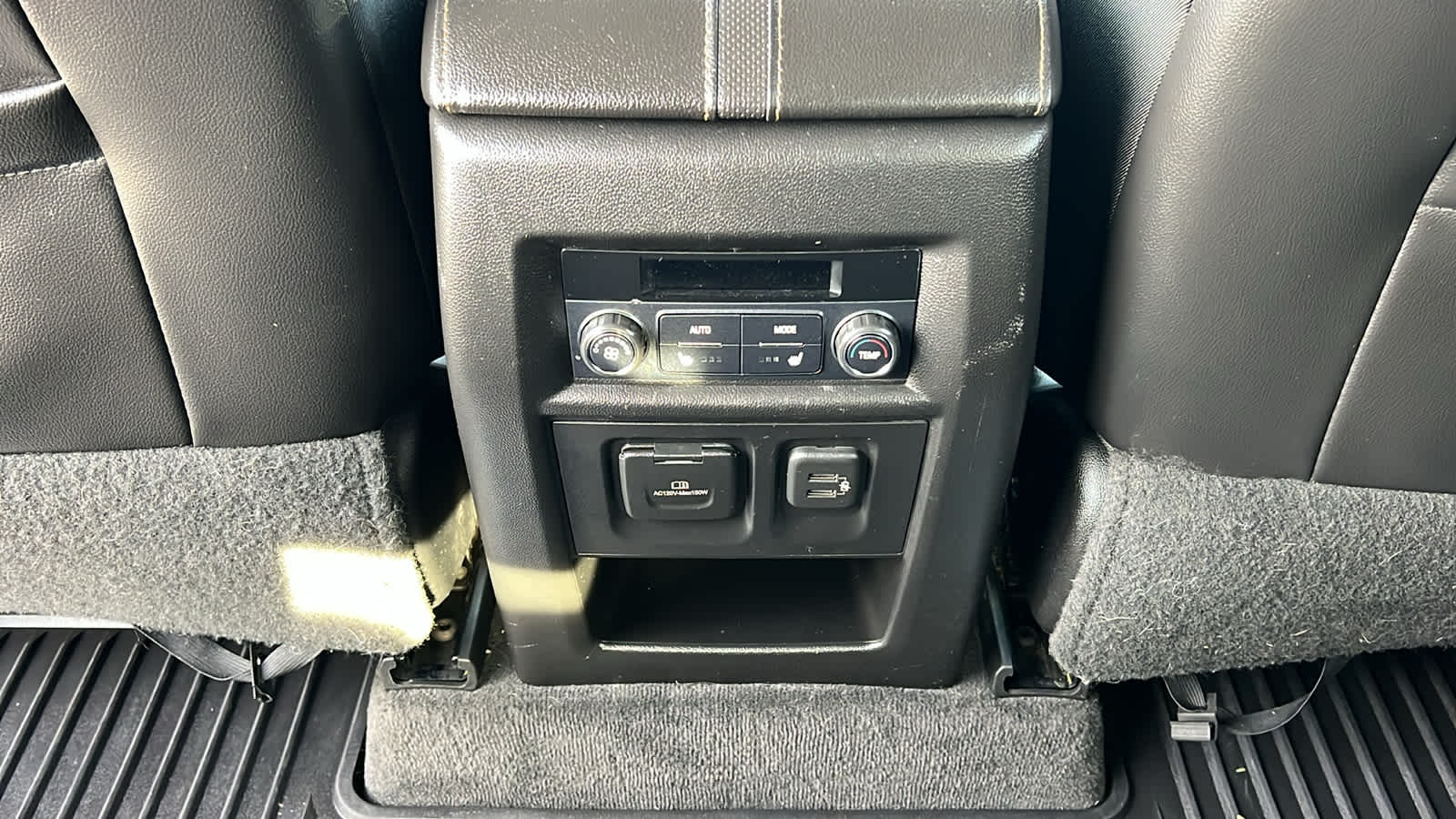 Thumbnail: 2020 Chevrolet Traverse - 25