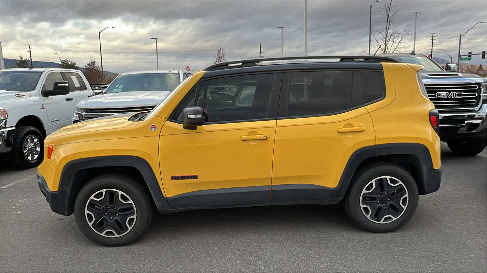 Thumbnail: 2016 Jeep Renegade - 10