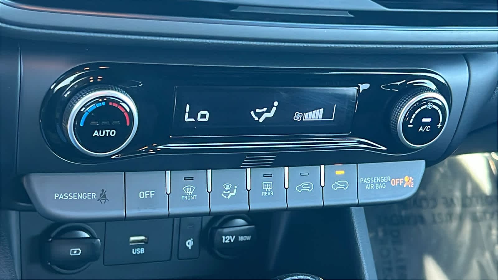 Thumbnail: 2022 Hyundai Kona - 14