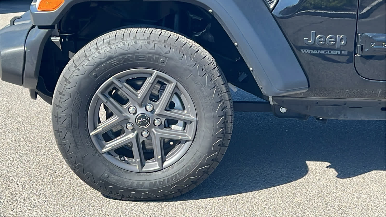 Thumbnail: 2024 Jeep Wrangler - 9