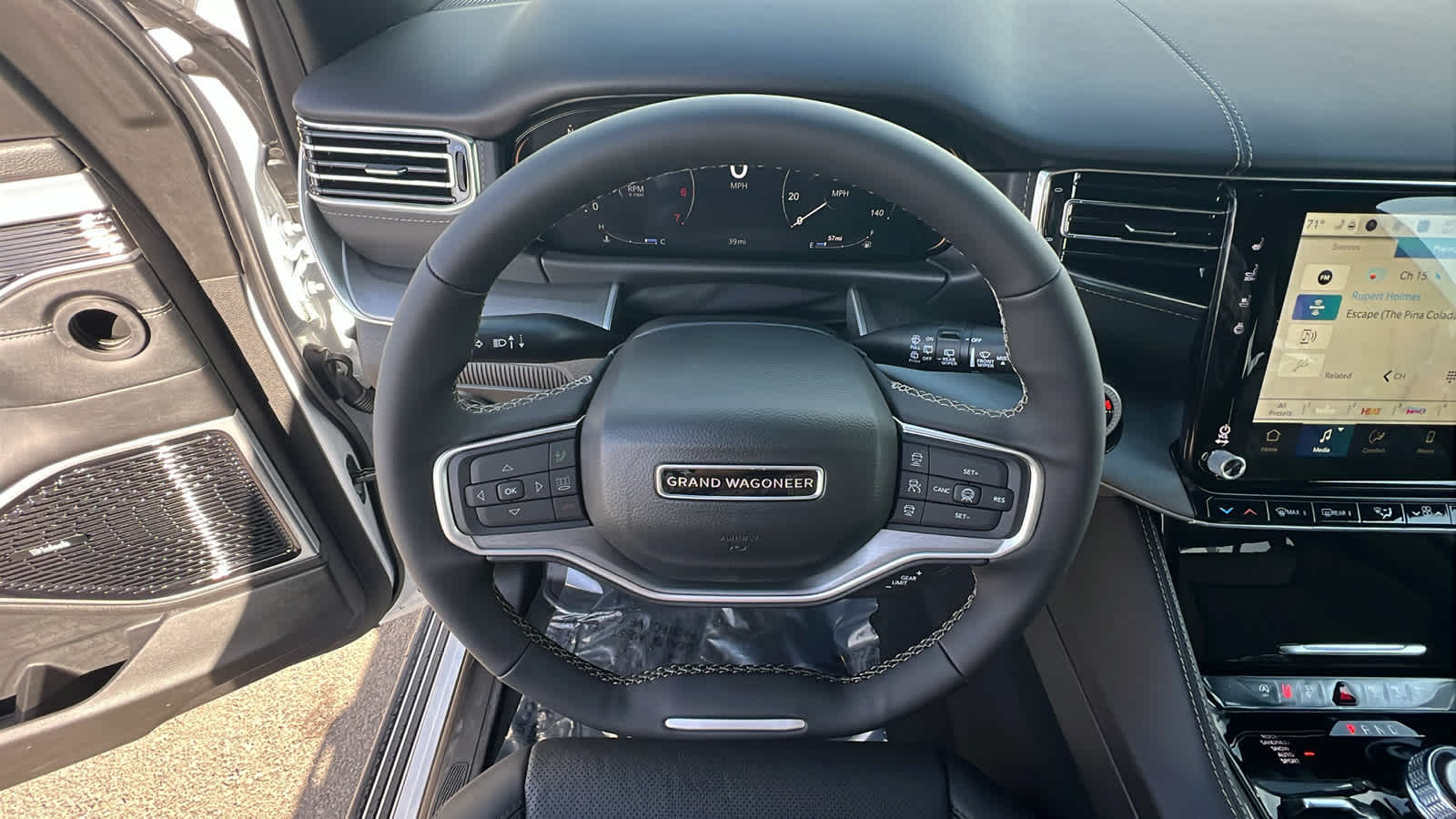 Thumbnail: 2026 Jeep Grand Wagoneer L - 18