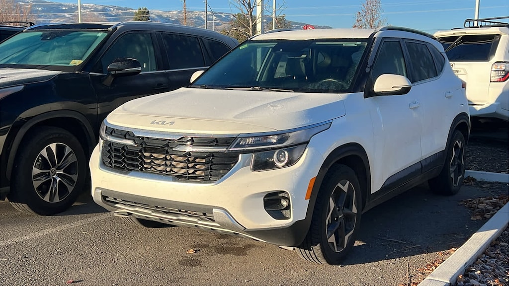Used 2024 Kia Seltos EX SUV