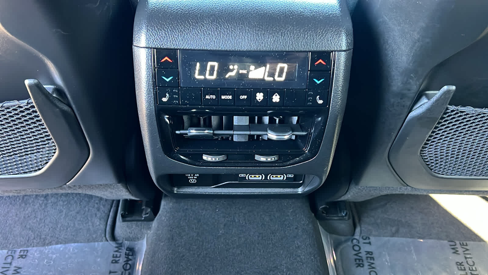 Thumbnail: 2023 Jeep Grand Cherokee - 25