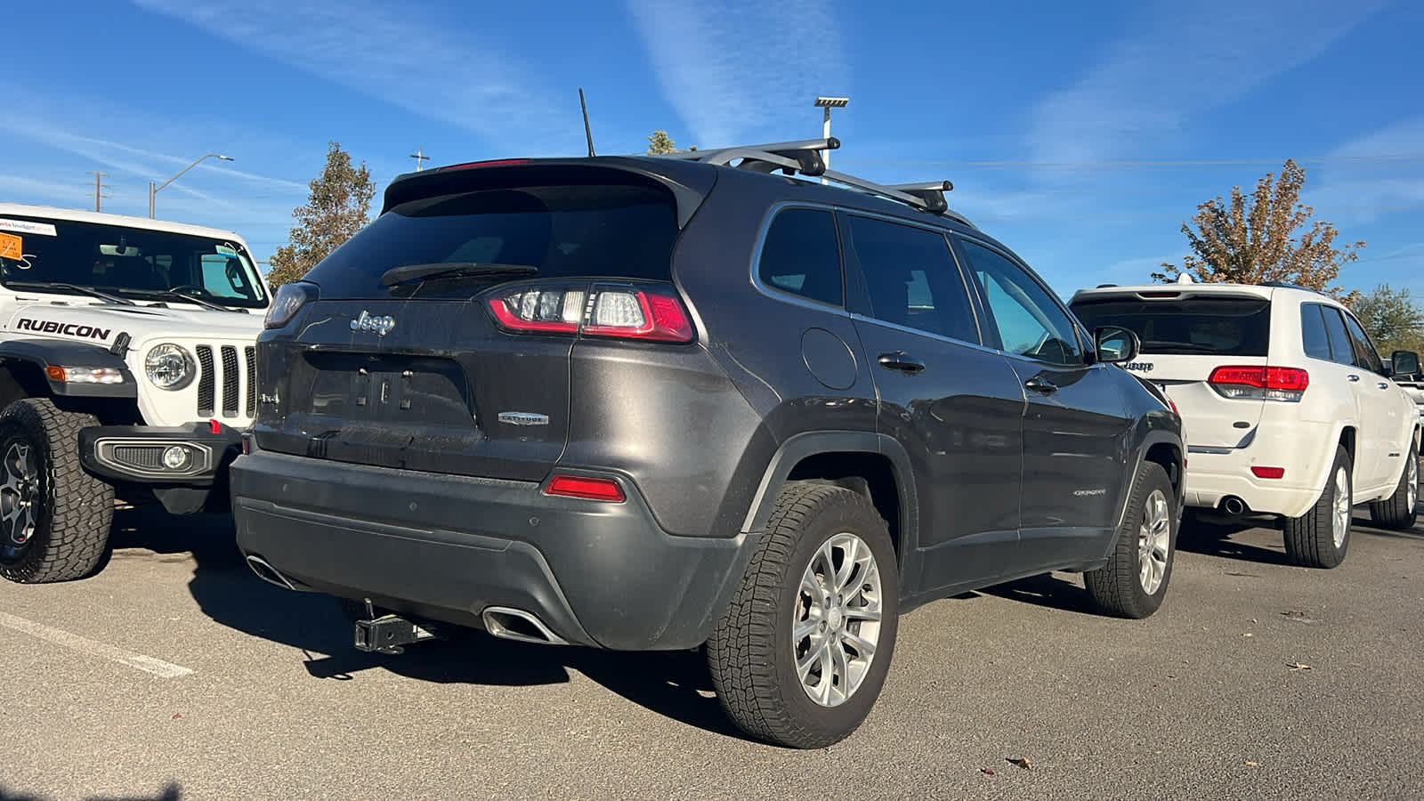 Thumbnail: 2019 Jeep Cherokee - 5