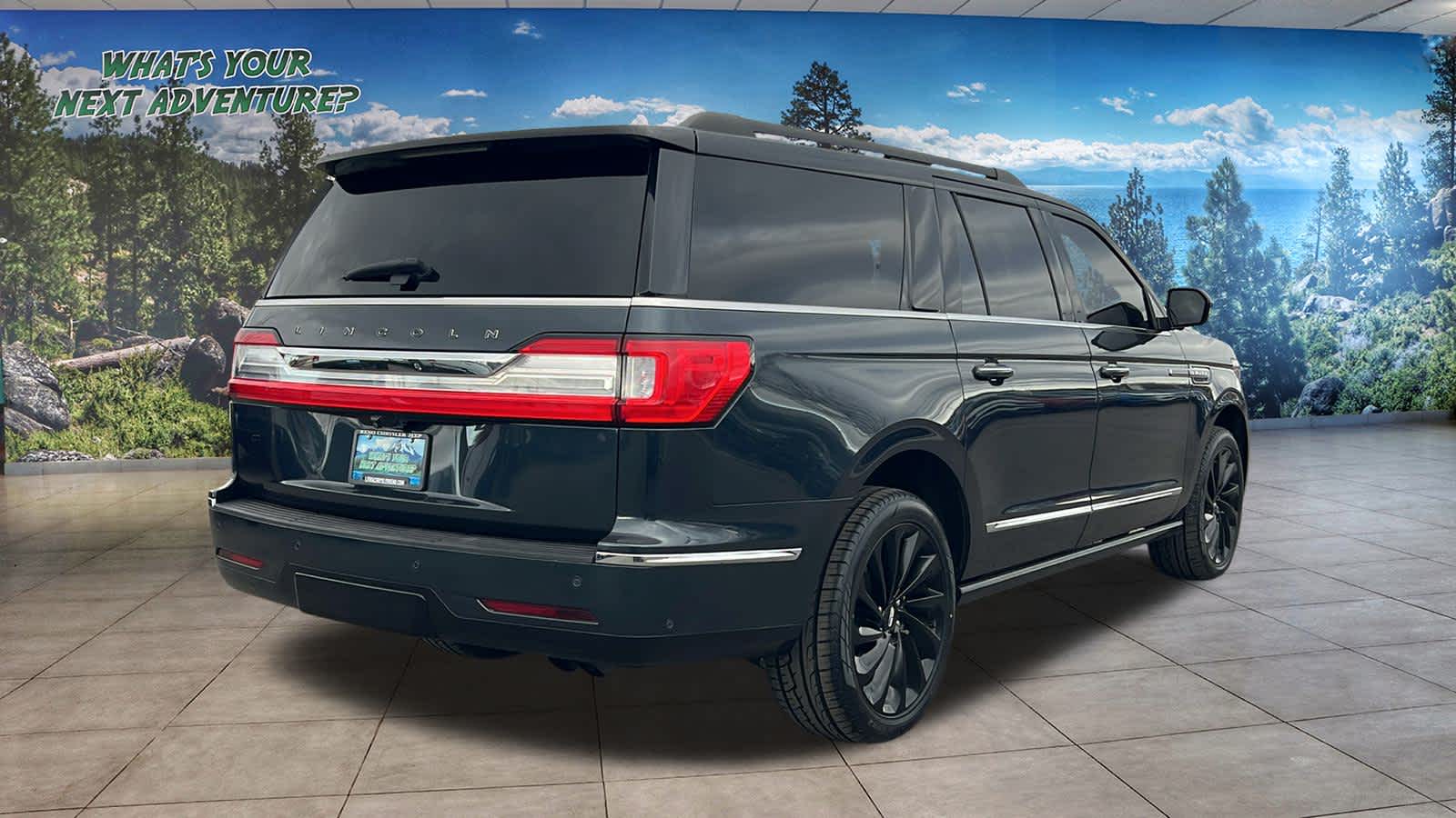 Thumbnail: 2021 Lincoln Navigator L - 5