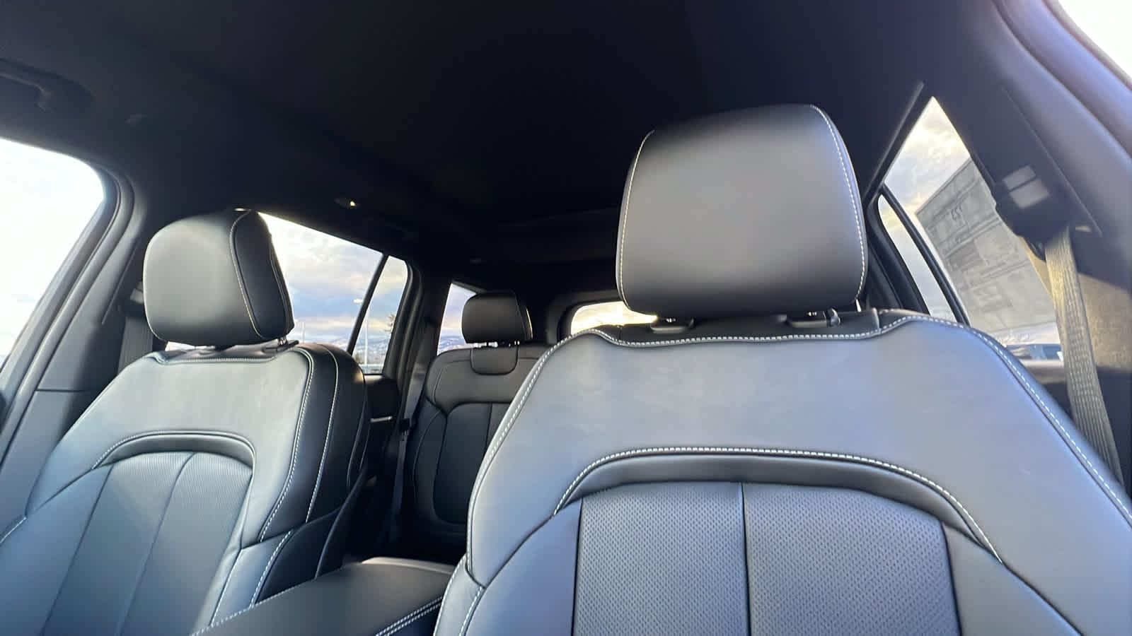 Thumbnail: 2026 Jeep Grand Cherokee - 11