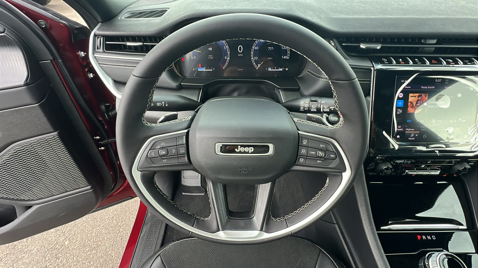 Thumbnail: 2025 Jeep Grand Cherokee - 18