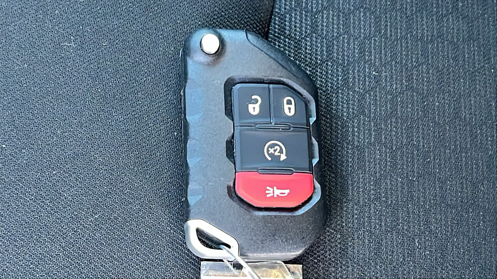 Thumbnail: 2022 Jeep Wrangler - 29