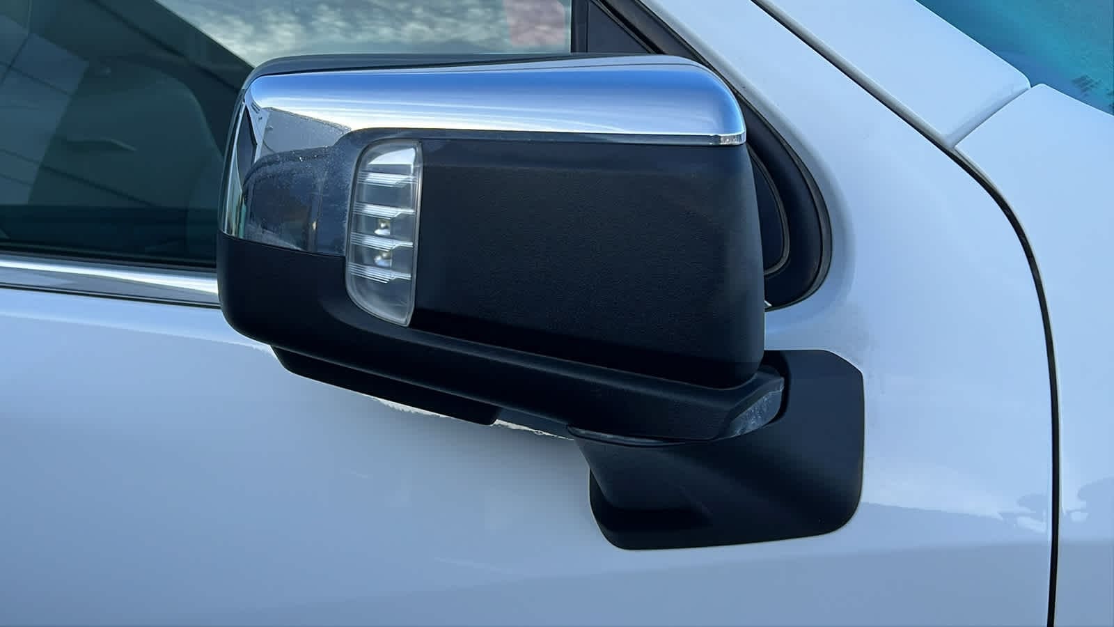 Thumbnail: 2020 Chevrolet Silverado 1500 - 6