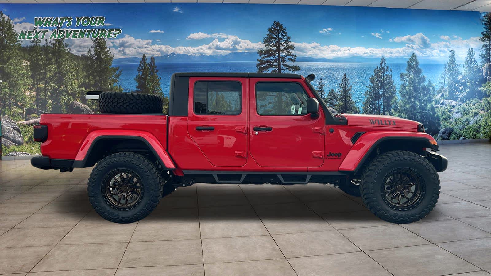 Thumbnail: 2025 Jeep Gladiator - 4