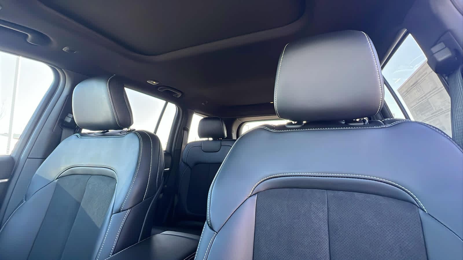 Thumbnail: 2026 Jeep Grand Cherokee - 11