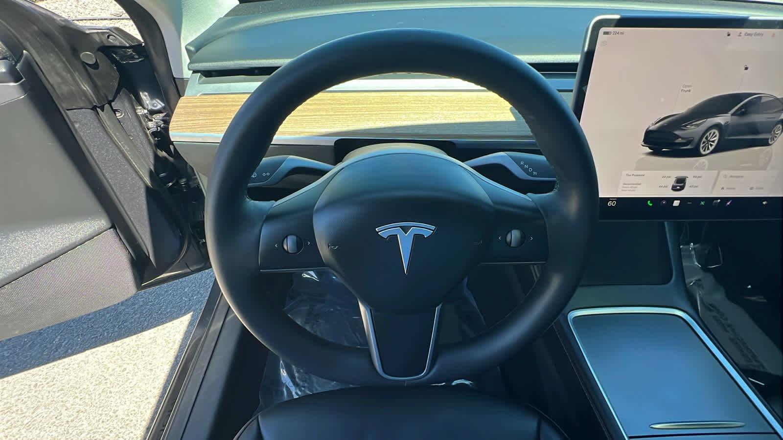 Thumbnail: 2023 Tesla Model 3 - 17