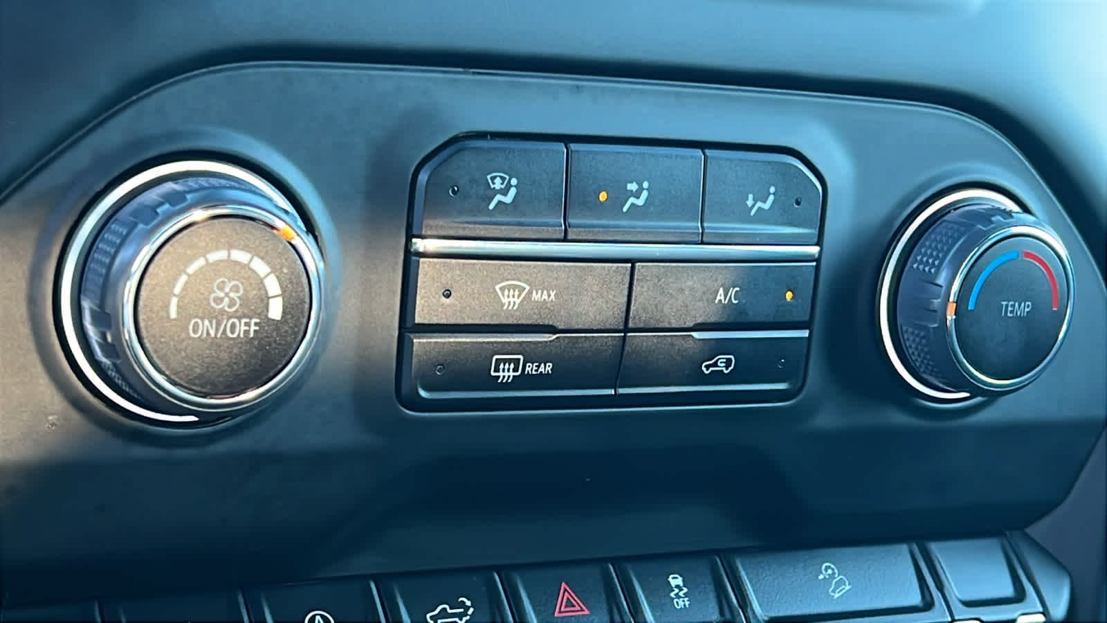 Thumbnail: 2024 Chevrolet Silverado 1500 - 14