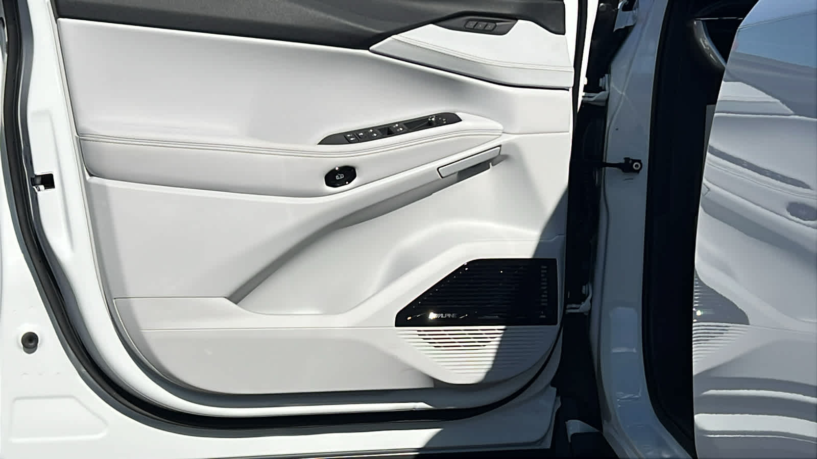 Thumbnail: 2026 Jeep Cherokee - 23