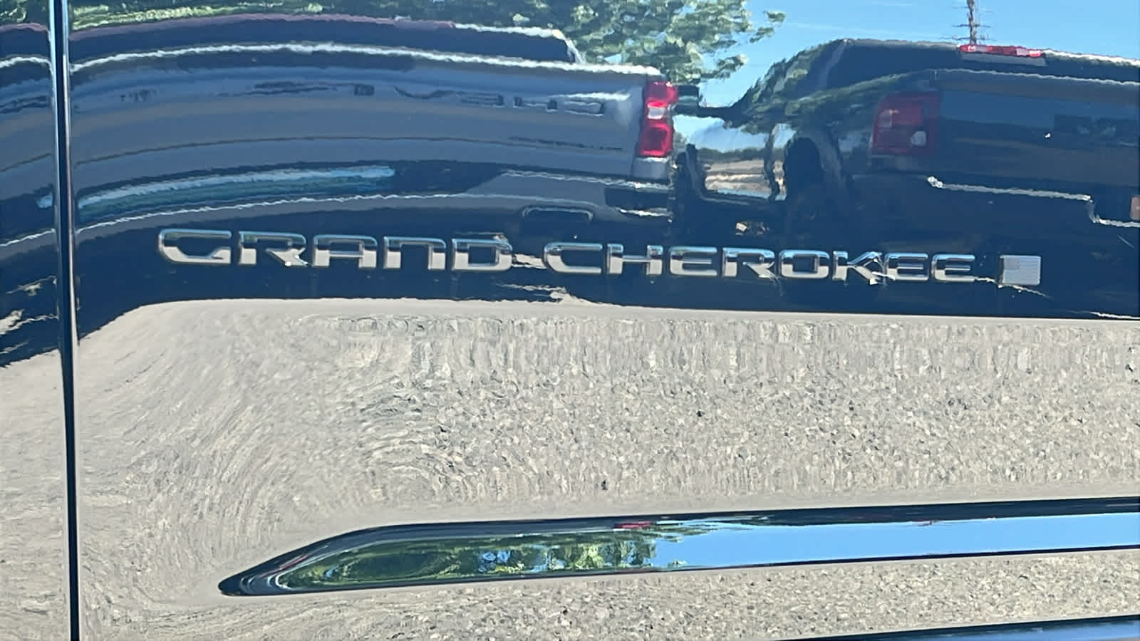 Thumbnail: 2026 Jeep Grand Cherokee - 28
