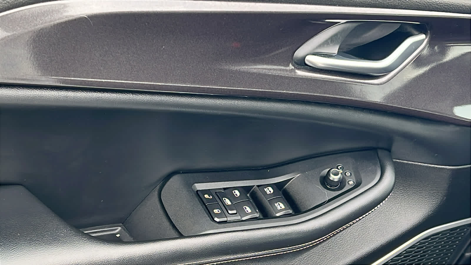 Thumbnail: 2022 Jeep Grand Cherokee - 22