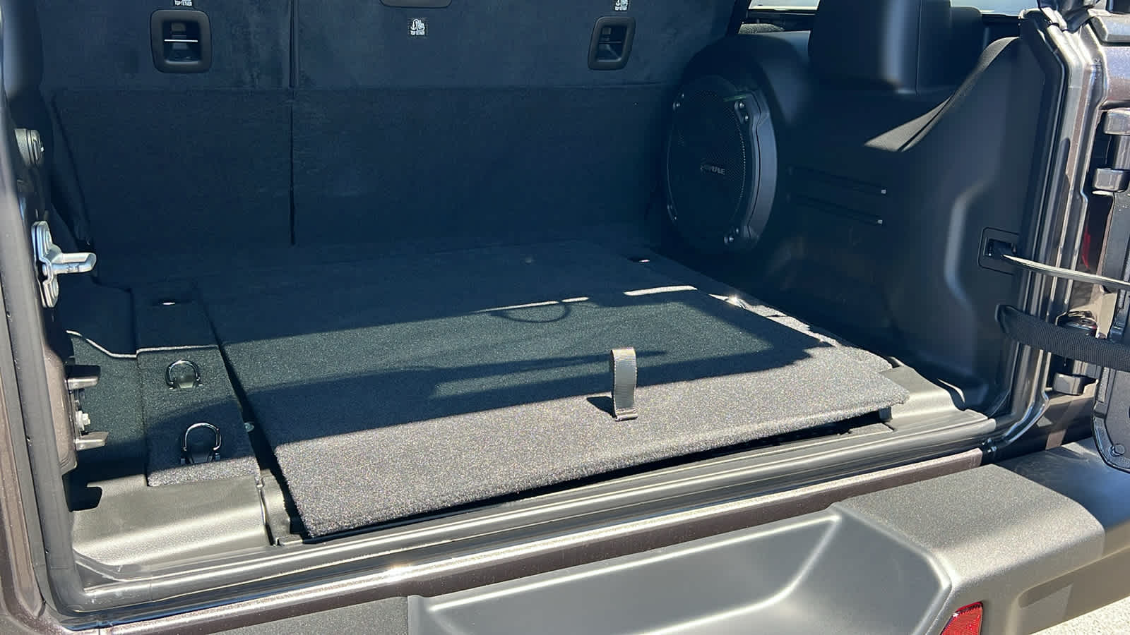 Thumbnail: 2025 Jeep Wrangler - 27