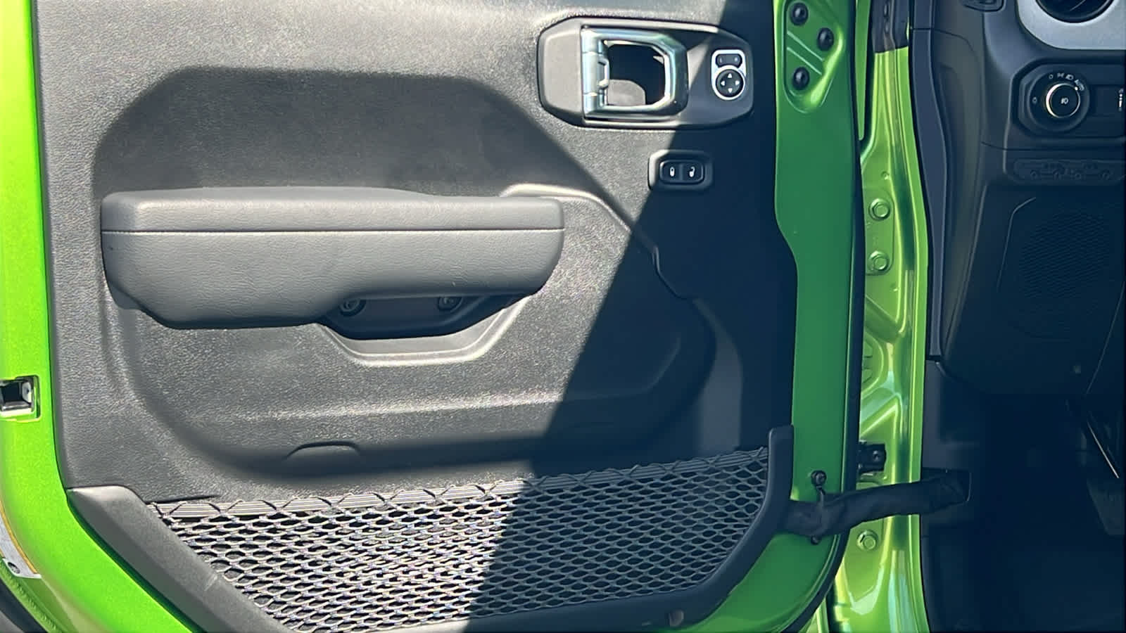 Thumbnail: 2026 Jeep Wrangler - 23