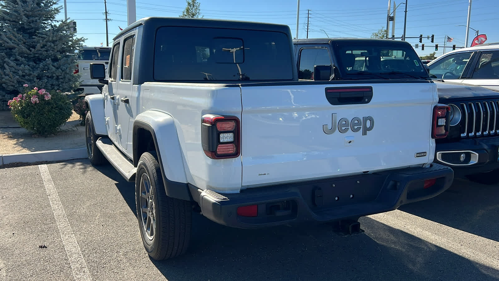 Thumbnail: 2021 Jeep Gladiator - 6
